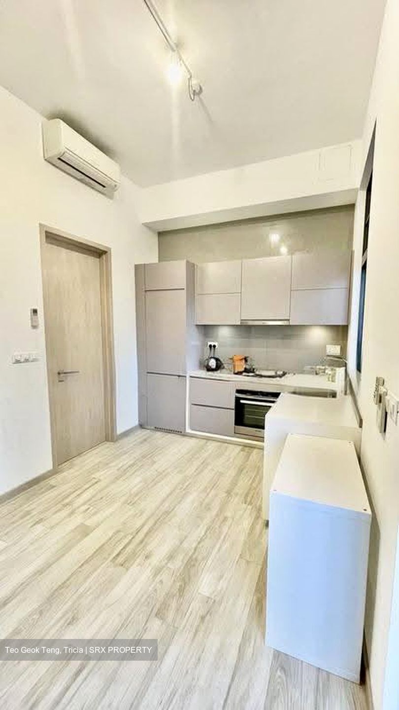 J Gateway (D22), Condominium #618284791